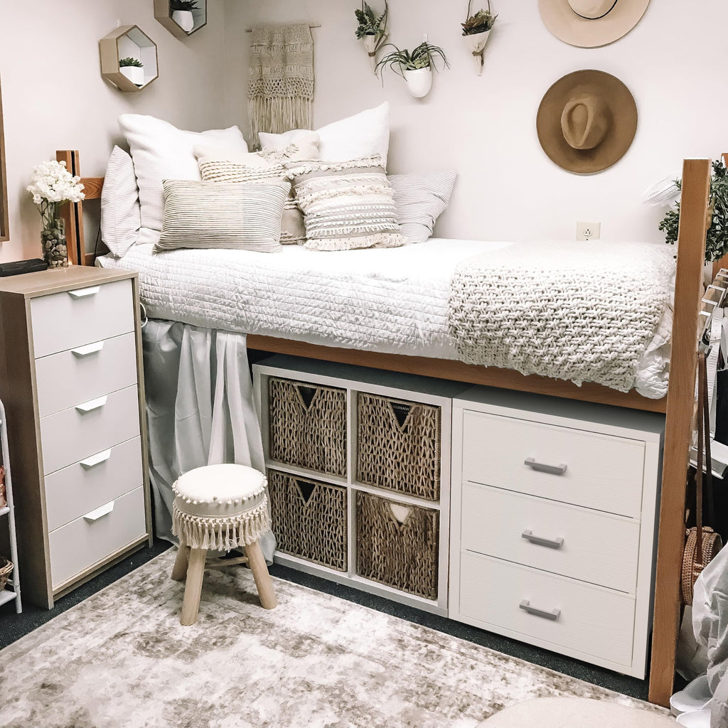 White 3 Drawer Dresser W897755